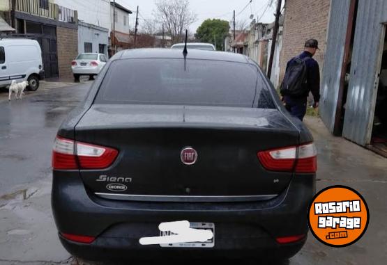 Autos - Fiat Grand Siena 2013 2013 Nafta 96000Km - En Venta