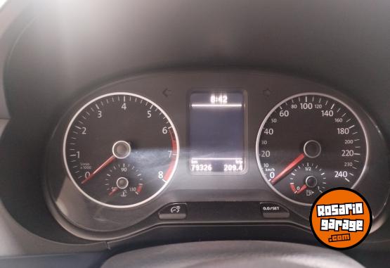 Autos - Volkswagen Suran HIGHLINE 2018 Nafta 79300Km - En Venta