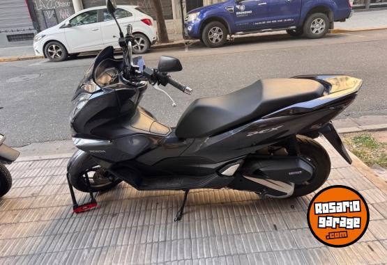 Motos - Honda Pcx 160 2023 Nafta 8750Km - En Venta