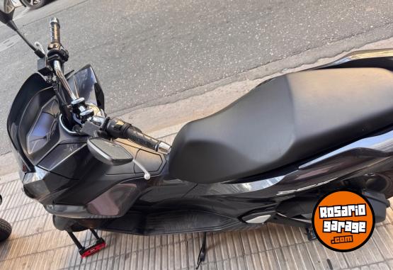 Motos - Honda Pcx 160 2023 Nafta 8750Km - En Venta