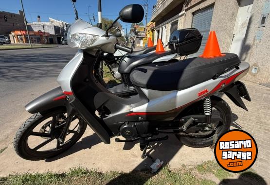 Motos - Zanella ZB Full 110 2022 Nafta 19000Km - En Venta