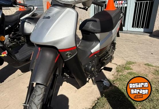 Motos - Zanella ZB Full 110 2022 Nafta 19000Km - En Venta