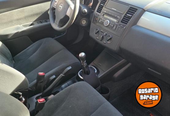 Autos - Nissan Tiida 2013 Nafta 144700Km - En Venta