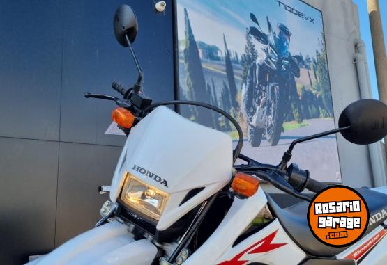 Motos - Honda TORNADO 250 2023 Nafta 9517Km - En Venta