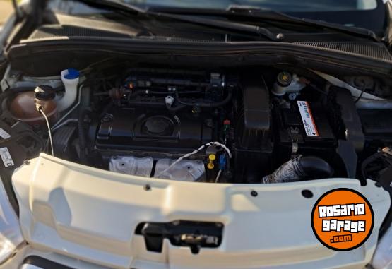 Autos - Peugeot 208 2013 Nafta 110000Km - En Venta