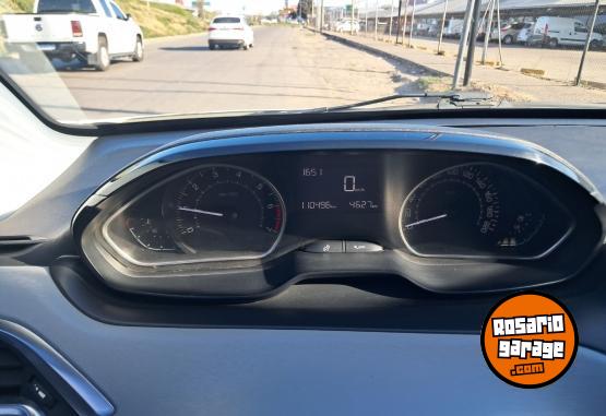 Autos - Peugeot 208 2013 Nafta 110000Km - En Venta