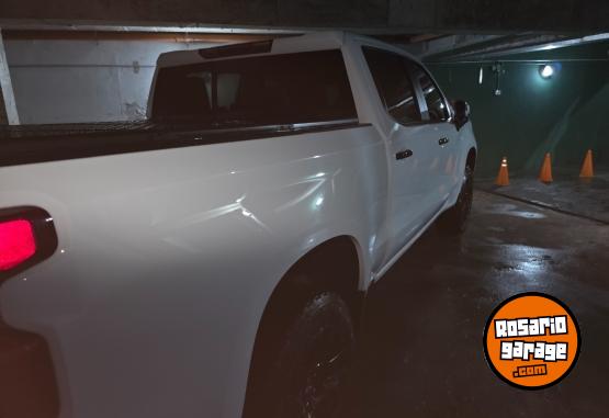 Camionetas - Chevrolet SILVERADO Z71 2025 Nafta 8000Km - En Venta