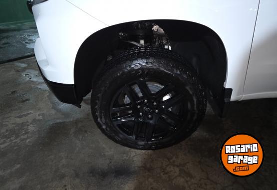 Camionetas - Chevrolet SILVERADO Z71 2025 Nafta 8000Km - En Venta