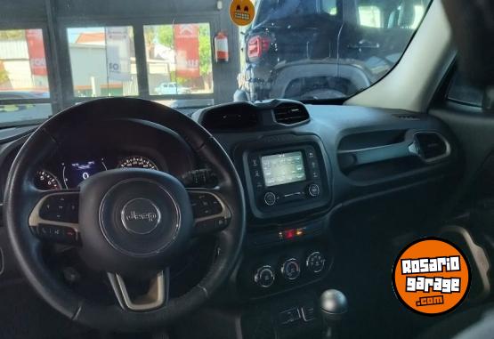 Camionetas - Chrysler JEEP RENEGADE SPORT MT 2019 Nafta 82000Km - En Venta