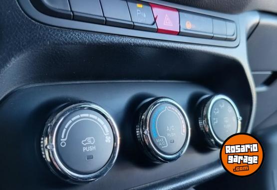 Camionetas - Chrysler JEEP RENEGADE SPORT MT 2019 Nafta 82000Km - En Venta