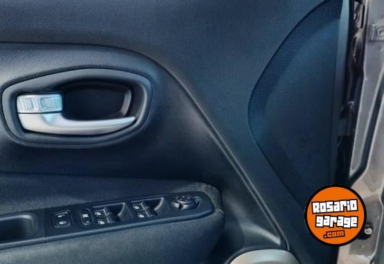 Camionetas - Chrysler JEEP RENEGADE SPORT MT 2019 Nafta 82000Km - En Venta