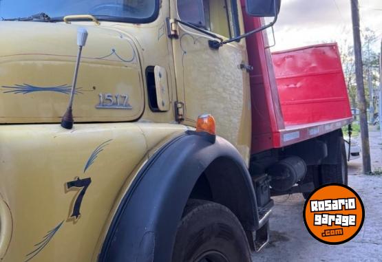 Camiones y Grúas - Camión Mercedes-Benz 1114/48 – Remate Judicial - En Venta