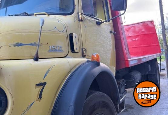 Camiones y Grúas - Camión Mercedes-Benz 1114/48 – Remate Judicial - En Venta