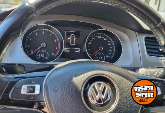 Autos - Volkswagen Golf Trendline 1.6 2017 Nafta 64000Km - En Venta