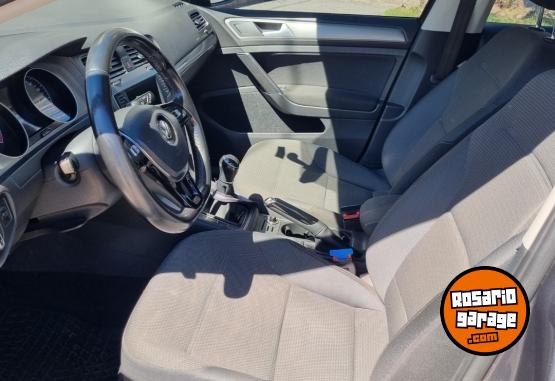 Autos - Volkswagen Golf Trendline 1.6 2017 Nafta 64000Km - En Venta