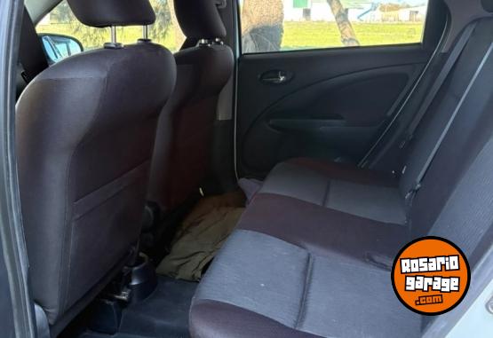Autos - Toyota Etios 1.5 4p Xls 6Mt 2017 Nafta 48000Km - En Venta