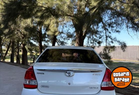 Autos - Toyota Etios 1.5 4p Xls 6Mt 2017 Nafta 48000Km - En Venta