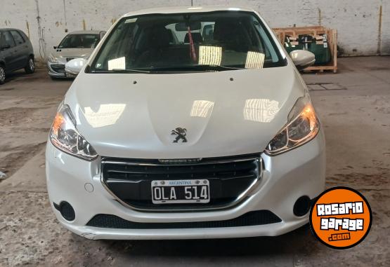 Autos - Peugeot 208 ACTIVE 2014 Nafta 83000Km - En Venta