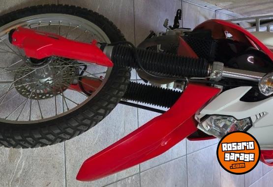 Motos - Honda Xr 250 tornado 2024 Nafta 3700Km - En Venta