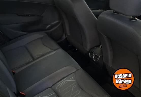 Autos - Peugeot 408 allure 2021 Diesel 106000Km - En Venta