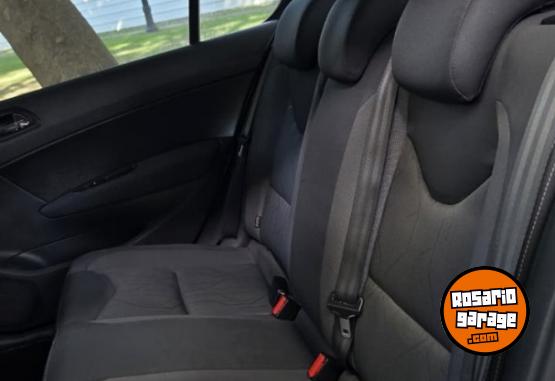 Autos - Peugeot 408 allure 2021 Diesel 106000Km - En Venta