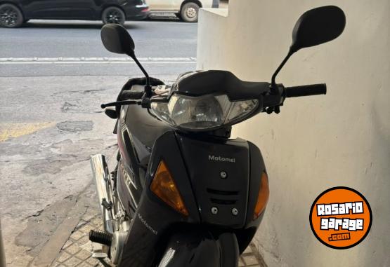 Motos - Motomel Dlx 2024 Nafta 15000Km - En Venta