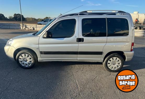 Utilitarios - Citroen BERLINGO XTR HDI 2023 Diesel 52000Km - En Venta