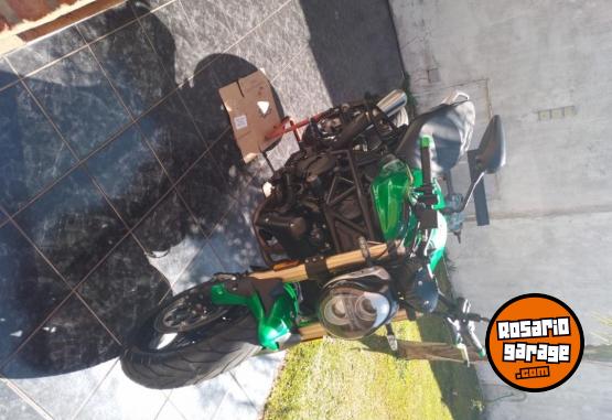 Motos - Benelli 750 2024 Nafta 11000Km - En Venta