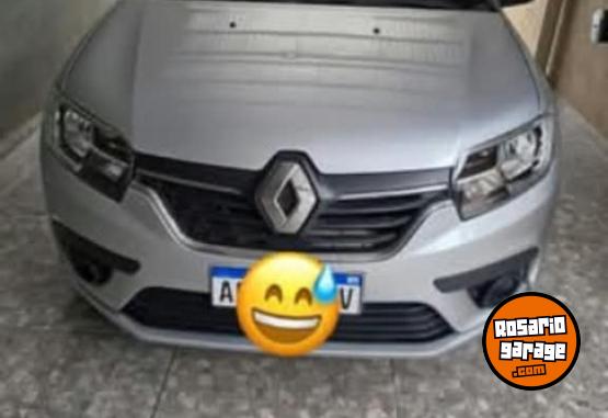 Autos - Renault logan 2023 2023 GNC 36000Km - En Venta