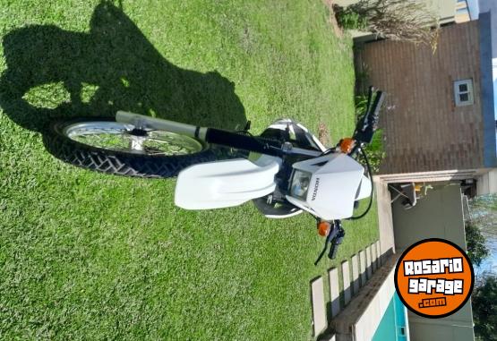 Motos - Honda Xr 250 tornado 2022 Nafta 11500Km - En Venta