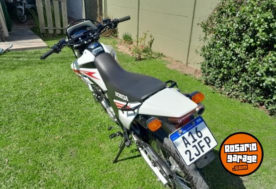 Motos - Honda Xr 250 tornado 2022 Nafta 11500Km - En Venta