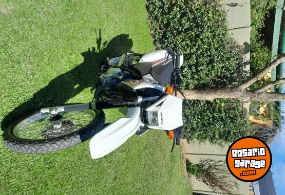 Motos - Honda Xr 250 tornado 2022 Nafta 11500Km - En Venta