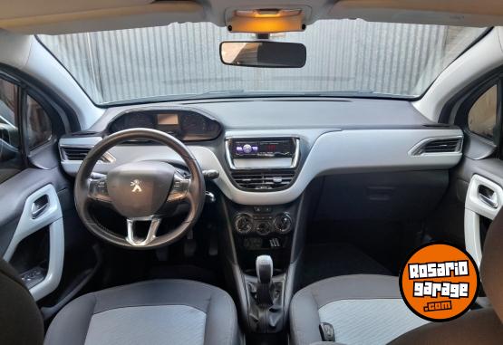 Autos - Peugeot 208 allure 2013 Nafta 126000Km - En Venta