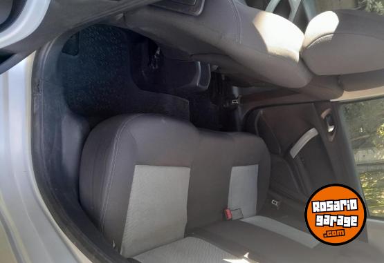 Autos - Peugeot 208 allure 2013 Nafta 126000Km - En Venta