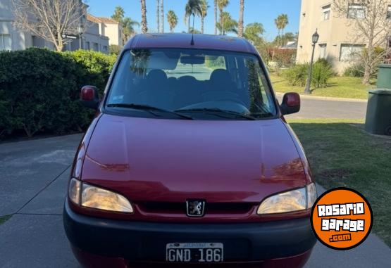 Utilitarios - Peugeot Partner 2007 Diesel 198000Km - En Venta