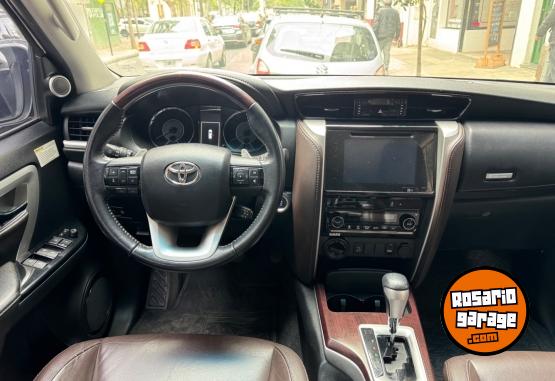 Camionetas - Toyota SW4 2018 Diesel 150000Km - En Venta