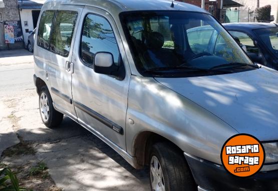 Utilitarios - Citroen Berlingo 2005 Nafta 180000Km - En Venta