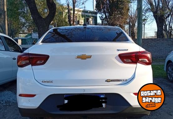 Autos - Chevrolet onix plus 2022 Nafta 100000Km - En Venta