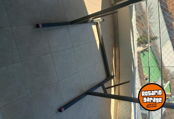 Deportes - Excelente Rack para Sentadillas y Dominadas con Soporte de Discos Super Fuerte Impecable Estado - En Venta