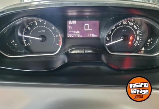 Autos - Peugeot 208 felline 2017 Nafta 80778Km - En Venta