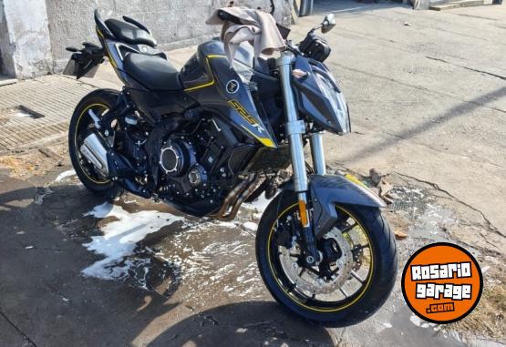Motos - Voge 525r 2026 Nafta 4000Km - En Venta