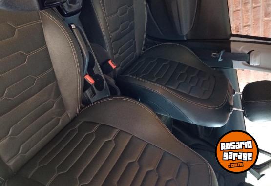 Autos - Chevrolet Onix 2019 Nafta 97000Km - En Venta