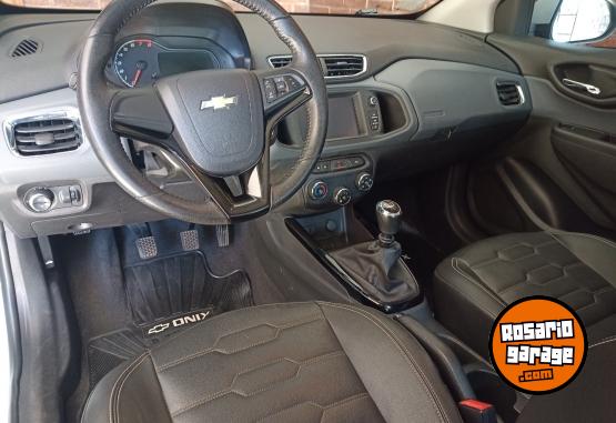 Autos - Chevrolet Onix 2019 Nafta 97000Km - En Venta