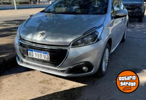 Autos - Peugeot 208 Allure 2019 Nafta 52000Km - En Venta