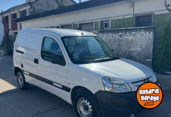 Utilitarios - Renault Partner Confort HDI 1.6 2013 Diesel 280000Km - En Venta