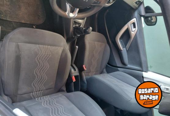 Autos - Peugeot 2008 Allure 2018 Nafta 116000Km - En Venta