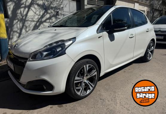 Autos - Peugeot 208 GT 2017 Nafta 66000Km - En Venta