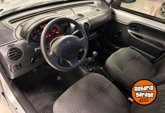 Utilitarios - Renault KANGOO - FURG�N ASIENTOS 2015 Nafta 143000Km - En Venta