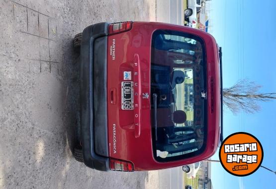 Utilitarios - Peugeot Partner Patagonica 2012 Nafta 197000Km - En Venta