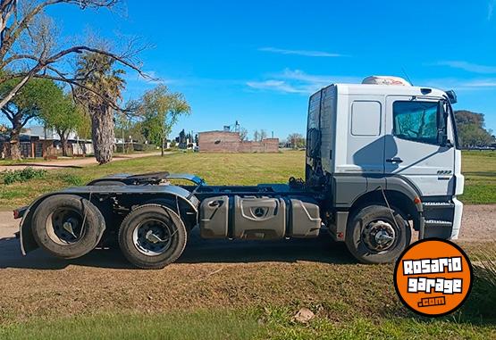 Camiones y Gr�as - Mercedes Benz Axor 1933 6x2 - A�o 2008 - En Venta